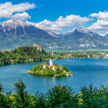 Izkoristite čas po razstavi in predstavite znamenitosti prijateljem iz tujine EDS 2024 TOP 10 znamenitosti